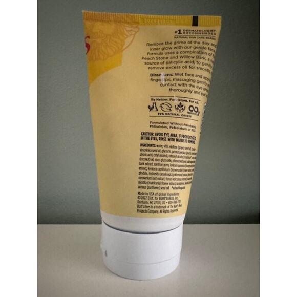 Burt's Bees Deep Cleansing Pore Scrub Peach & Willow Bark 4 oz- New - Picture 2 of 4